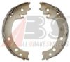 SUZUK 5460077K00 Brake Shoe Set, parking brake